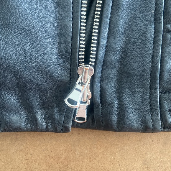 Danier Leather Premium Leather Motorcycle Jacket 3XS - Picture 9 of 9